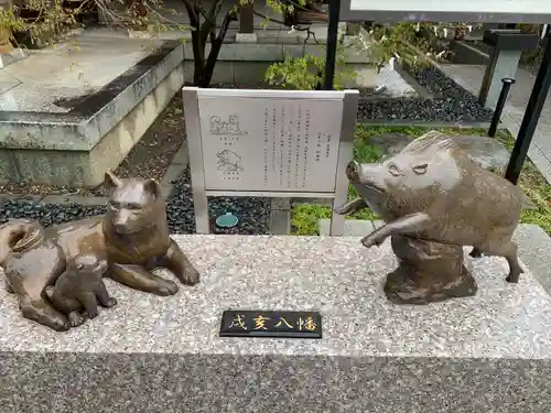 行田八幡神社の像