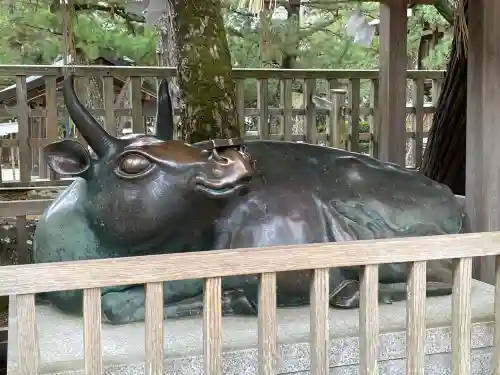 出雲大社の{uncategorized: "未分類", other: "その他", undefined: "問題あり", building: "その他建物", grave: "お墓", sacred_gate: "鳥居", guardian: "狛犬", statue: "像", buddha: "仏像", history: "歴史", nature: "自然", garden: "庭園", animal: "動物", pagoda: "塔", temizu: "手水舎", mountain_gate: "山門・神門", sanctuary: "本殿・本堂", subordinate: "末社・摂社", art: "芸術", scenery: "景色", jizo: "地蔵", ema: "絵馬", goshuin: "御朱印", omikuji: "おみくじ", items: "授与品その他", amulet: "お守り", goshuincho: "御朱印帳", eats: "食事", festival: "お祭り", votive_dance: "神楽", shichigosan: "七五三参", wedding: "結婚式", experience: "体験その他", initially: "初詣", around: "周辺", anti_infection: "感染症対策"}