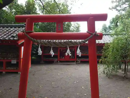 冠稲荷神社の鳥居