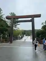 伊勢神宮内宮(皇大神宮)の{uncategorized: "未分類", other: "その他", undefined: "問題あり", building: "その他建物", grave: "お墓", sacred_gate: "鳥居", guardian: "狛犬", statue: "像", buddha: "仏像", history: "歴史", nature: "自然", garden: "庭園", animal: "動物", pagoda: "塔", temizu: "手水舎", mountain_gate: "山門・神門", sanctuary: "本殿・本堂", subordinate: "末社・摂社", art: "芸術", scenery: "景色", jizo: "地蔵", ema: "絵馬", goshuin: "御朱印", omikuji: "おみくじ", items: "授与品その他", amulet: "お守り", goshuincho: "御朱印帳", eats: "食事", festival: "お祭り", votive_dance: "神楽", shichigosan: "七五三参", wedding: "結婚式", experience: "体験その他", initially: "初詣", around: "周辺", anti_infection: "感染症対策"}