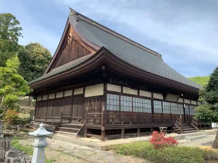 法泉寺の本殿・本堂