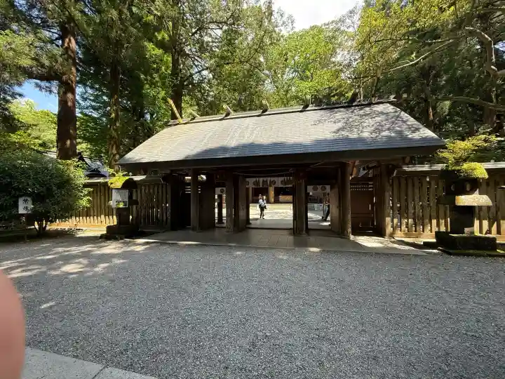 天岩戸神社の{uncategorized: "未分類", other: "その他", undefined: "問題あり", building: "その他建物", grave: "お墓", sacred_gate: "鳥居", guardian: "狛犬", statue: "像", buddha: "仏像", history: "歴史", nature: "自然", garden: "庭園", animal: "動物", pagoda: "塔", temizu: "手水舎", mountain_gate: "山門・神門", sanctuary: "本殿・本堂", subordinate: "末社・摂社", art: "芸術", scenery: "景色", jizo: "地蔵", ema: "絵馬", goshuin: "御朱印", omikuji: "おみくじ", items: "授与品その他", amulet: "お守り", goshuincho: "御朱印帳", eats: "食事", festival: "お祭り", votive_dance: "神楽", shichigosan: "七五三参", wedding: "結婚式", experience: "体験その他", initially: "初詣", around: "周辺", anti_infection: "感染症対策"}