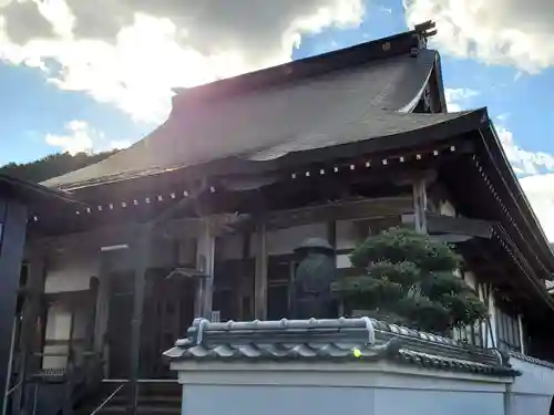 法伝寺の本殿・本堂