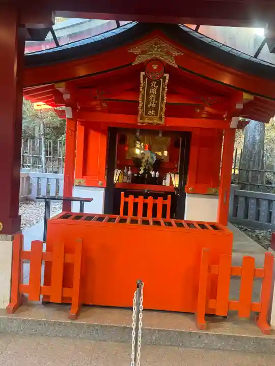 九頭龍神社新宮の{uncategorized: "未分類", other: "その他", undefined: "問題あり", building: "その他建物", grave: "お墓", sacred_gate: "鳥居", guardian: "狛犬", statue: "像", buddha: "仏像", history: "歴史", nature: "自然", garden: "庭園", animal: "動物", pagoda: "塔", temizu: "手水舎", mountain_gate: "山門・神門", sanctuary: "本殿・本堂", subordinate: "末社・摂社", art: "芸術", scenery: "景色", jizo: "地蔵", ema: "絵馬", goshuin: "御朱印", omikuji: "おみくじ", items: "授与品その他", amulet: "お守り", goshuincho: "御朱印帳", eats: "食事", festival: "お祭り", votive_dance: "神楽", shichigosan: "七五三参", wedding: "結婚式", experience: "体験その他", initially: "初詣", around: "周辺", anti_infection: "感染症対策"}