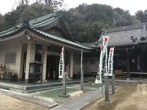 安楽寺の本殿