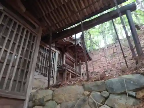 足長神社の本殿