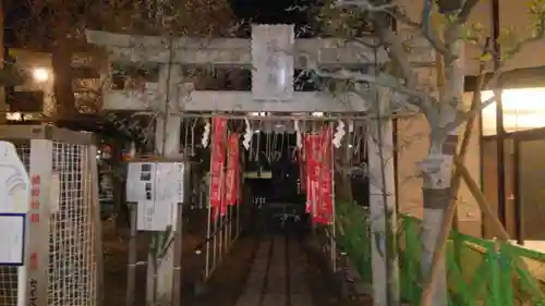 亀有香取神社の鳥居