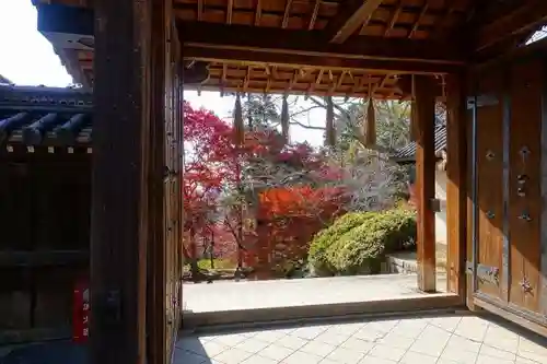 毘沙門堂門跡の山門・神門