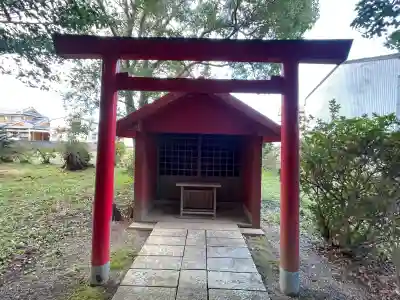 ニ木神社の{uncategorized: "未分類", other: "その他", undefined: "問題あり", building: "その他建物", grave: "お墓", sacred_gate: "鳥居", guardian: "狛犬", statue: "像", buddha: "仏像", history: "歴史", nature: "自然", garden: "庭園", animal: "動物", pagoda: "塔", temizu: "手水舎", mountain_gate: "山門・神門", sanctuary: "本殿・本堂", subordinate: "末社・摂社", art: "芸術", scenery: "景色", jizo: "地蔵", ema: "絵馬", goshuin: "御朱印", omikuji: "おみくじ", items: "授与品その他", amulet: "お守り", goshuincho: "御朱印帳", eats: "食事", festival: "お祭り", votive_dance: "神楽", shichigosan: "七五三参", wedding: "結婚式", experience: "体験その他", initially: "初詣", around: "周辺", anti_infection: "感染症対策"}