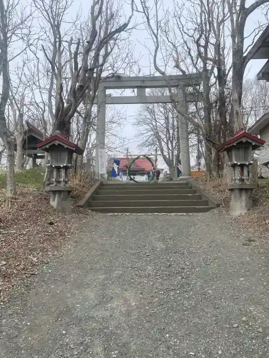 釧路一之宮 厳島神社の{uncategorized: "未分類", other: "その他", undefined: "問題あり", building: "その他建物", grave: "お墓", sacred_gate: "鳥居", guardian: "狛犬", statue: "像", buddha: "仏像", history: "歴史", nature: "自然", garden: "庭園", animal: "動物", pagoda: "塔", temizu: "手水舎", mountain_gate: "山門・神門", sanctuary: "本殿・本堂", subordinate: "末社・摂社", art: "芸術", scenery: "景色", jizo: "地蔵", ema: "絵馬", goshuin: "御朱印", omikuji: "おみくじ", items: "授与品その他", amulet: "お守り", goshuincho: "御朱印帳", eats: "食事", festival: "お祭り", votive_dance: "神楽", shichigosan: "七五三参", wedding: "結婚式", experience: "体験その他", initially: "初詣", around: "周辺", anti_infection: "感染症対策"}