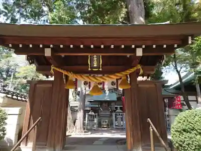 挙母神社の山門・神門