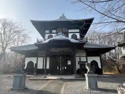 成身院 百体観音堂(さざえ堂)(埼玉県)