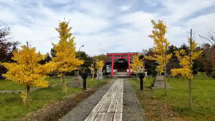 千代ヶ岡神社の建物その他