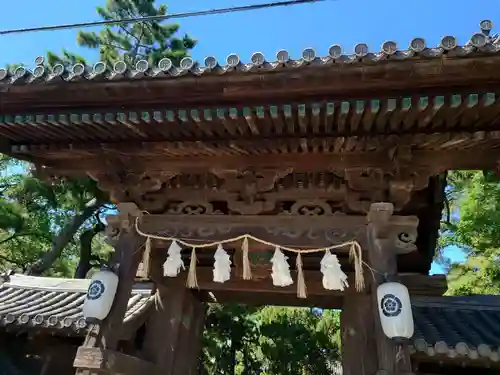 高砂神社の山門・神門
