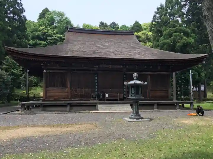 中山寺の本殿・本堂