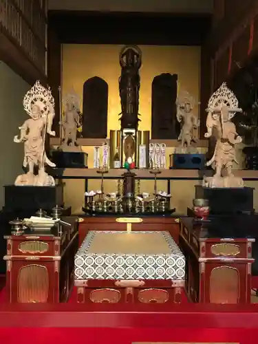 成田山松光寺の本殿