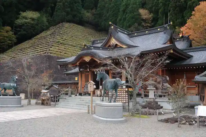 丹生川上神社(上社)の本殿・本堂