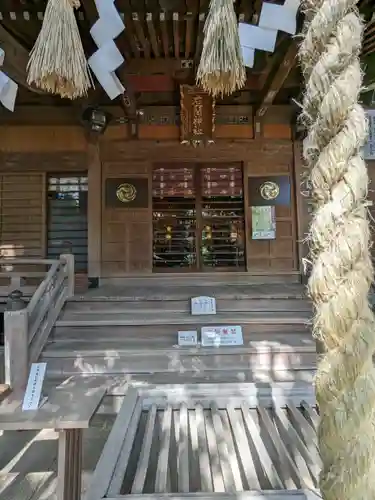 座間神社の本殿・本堂