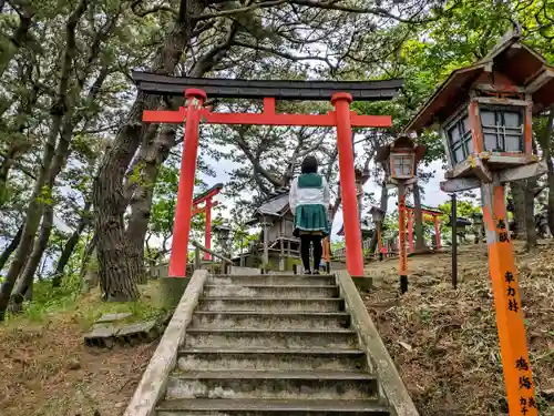 高山稲荷神社の鳥居