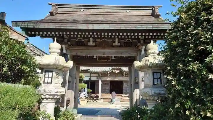 満福寺の山門・神門