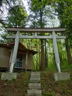 神社の{uncategorized: "未分類", other: "その他", undefined: "問題あり", building: "その他建物", grave: "お墓", sacred_gate: "鳥居", guardian: "狛犬", statue: "像", buddha: "仏像", history: "歴史", nature: "自然", garden: "庭園", animal: "動物", pagoda: "塔", temizu: "手水舎", mountain_gate: "山門・神門", sanctuary: "本殿・本堂", subordinate: "末社・摂社", art: "芸術", scenery: "景色", jizo: "地蔵", ema: "絵馬", goshuin: "御朱印", omikuji: "おみくじ", items: "授与品その他", amulet: "お守り", goshuincho: "御朱印帳", eats: "食事", festival: "お祭り", votive_dance: "神楽", shichigosan: "七五三参", wedding: "結婚式", experience: "体験その他", initially: "初詣", around: "周辺", anti_infection: "感染症対策"}