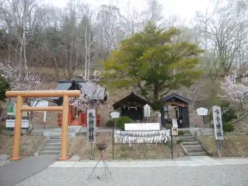 浦幌神社・乳神神社の末社・摂社