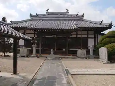西方寺の本殿・本堂