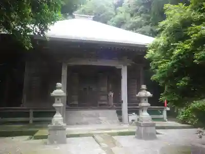 岩殿寺の本殿・本堂