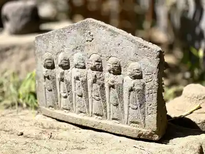 玉照院の地蔵