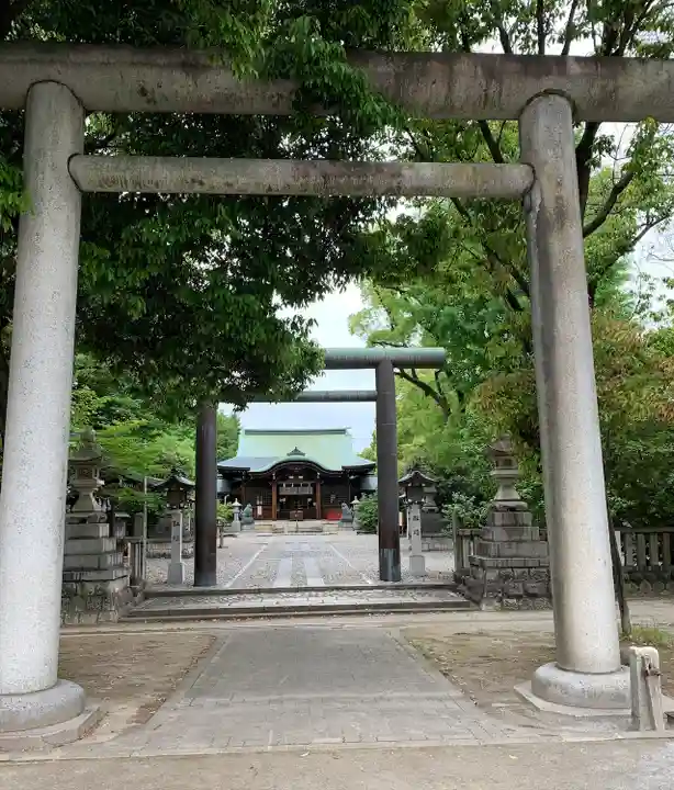 溝旗神社(肇國神社)の鳥居