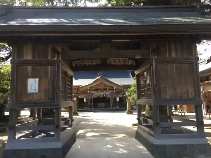 八重垣神社の山門・神門