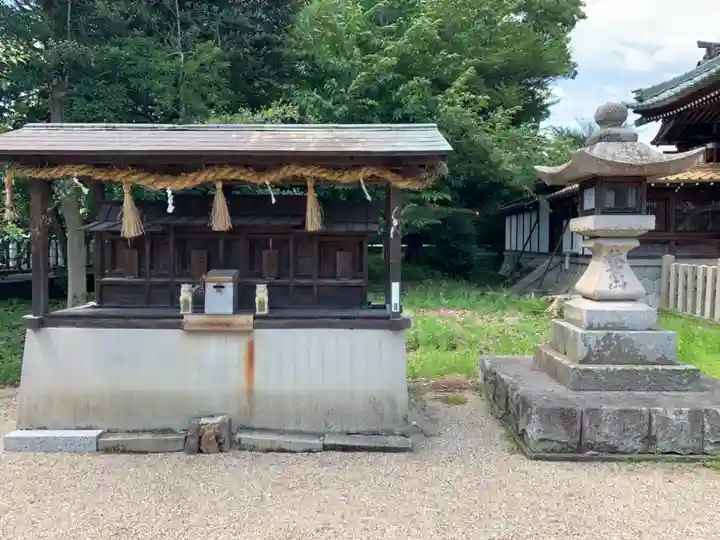 八幡神社(井田)の末社・摂社