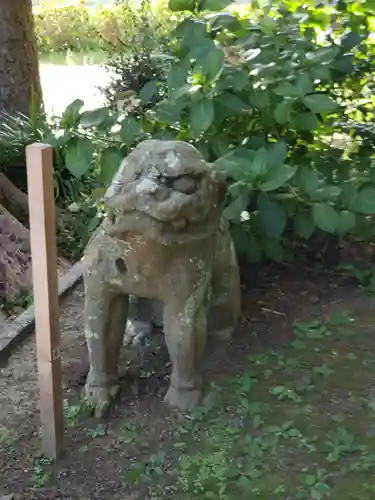 稲荷神社の狛犬