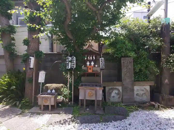 幸稲荷神社の末社・摂社