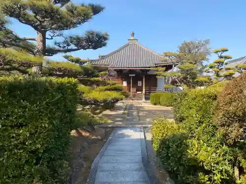 明王院の{uncategorized: "未分類", other: "その他", undefined: "問題あり", building: "その他建物", grave: "お墓", sacred_gate: "鳥居", guardian: "狛犬", statue: "像", buddha: "仏像", history: "歴史", nature: "自然", garden: "庭園", animal: "動物", pagoda: "塔", temizu: "手水舎", mountain_gate: "山門・神門", sanctuary: "本殿・本堂", subordinate: "末社・摂社", art: "芸術", scenery: "景色", jizo: "地蔵", ema: "絵馬", goshuin: "御朱印", omikuji: "おみくじ", items: "授与品その他", amulet: "お守り", goshuincho: "御朱印帳", eats: "食事", festival: "お祭り", votive_dance: "神楽", shichigosan: "七五三参", wedding: "結婚式", experience: "体験その他", initially: "初詣", around: "周辺", anti_infection: "感染症対策"}