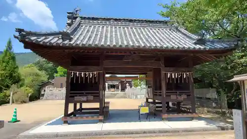 國分八幡宮の山門