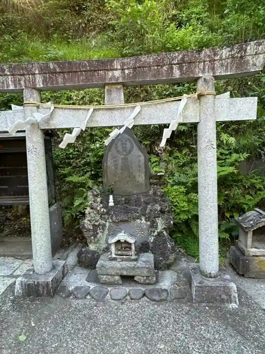 銭洗弁財天宇賀福神社(神奈川県)