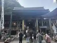 青岸渡寺の本殿・本堂