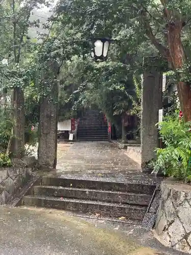 妙法寺の山門