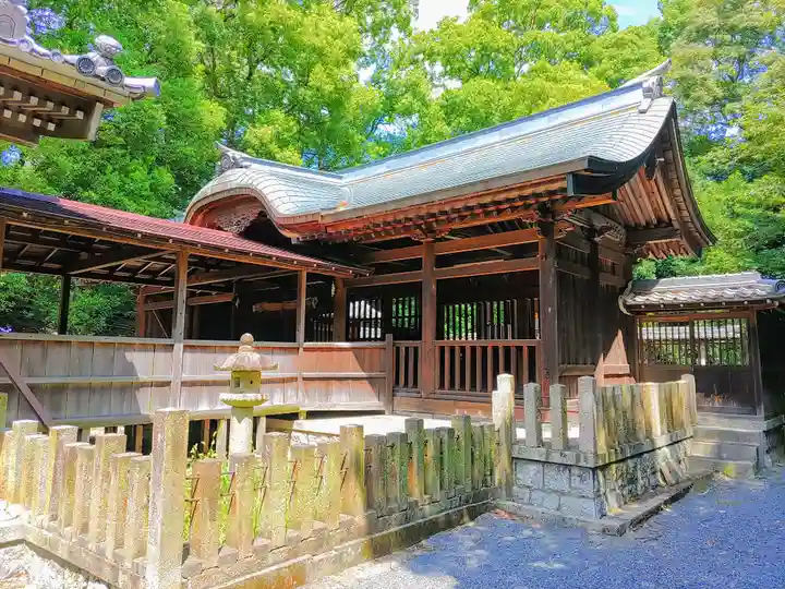 布智神社(本甲)の本殿・本堂
