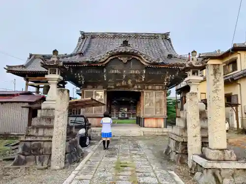 飛島善光寺の山門