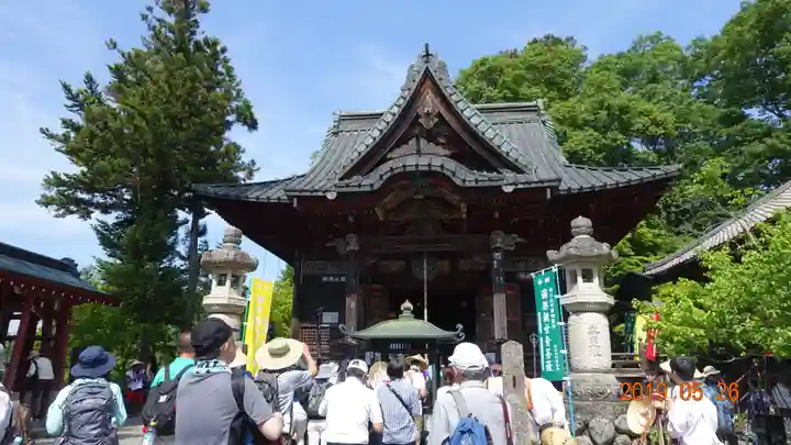 秩父札所1番 四萬部寺の本殿・本堂