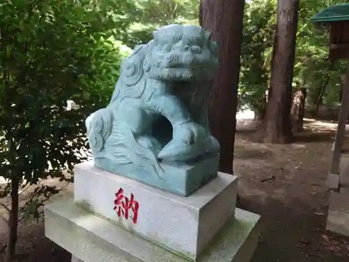 神明社の狛犬