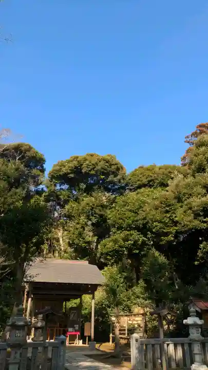 葛原岡神社の{uncategorized: "未分類", other: "その他", undefined: "問題あり", building: "その他建物", grave: "お墓", sacred_gate: "鳥居", guardian: "狛犬", statue: "像", buddha: "仏像", history: "歴史", nature: "自然", garden: "庭園", animal: "動物", pagoda: "塔", temizu: "手水舎", mountain_gate: "山門・神門", sanctuary: "本殿・本堂", subordinate: "末社・摂社", art: "芸術", scenery: "景色", jizo: "地蔵", ema: "絵馬", goshuin: "御朱印", omikuji: "おみくじ", items: "授与品その他", amulet: "お守り", goshuincho: "御朱印帳", eats: "食事", festival: "お祭り", votive_dance: "神楽", shichigosan: "七五三参", wedding: "結婚式", experience: "体験その他", initially: "初詣", around: "周辺", anti_infection: "感染症対策"}