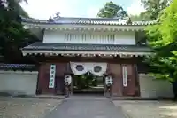 目の霊山 油山寺の山門・神門