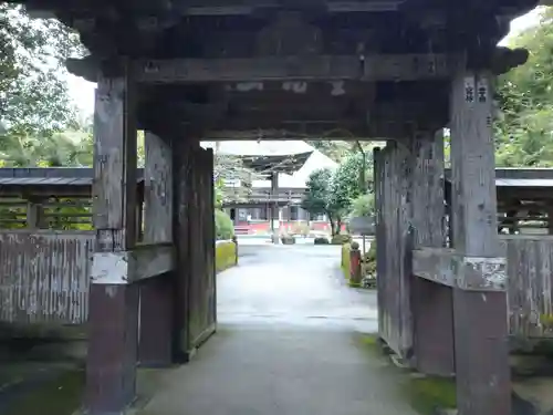 明徳寺の山門