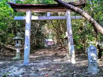 白山社(桧原白山社)の鳥居