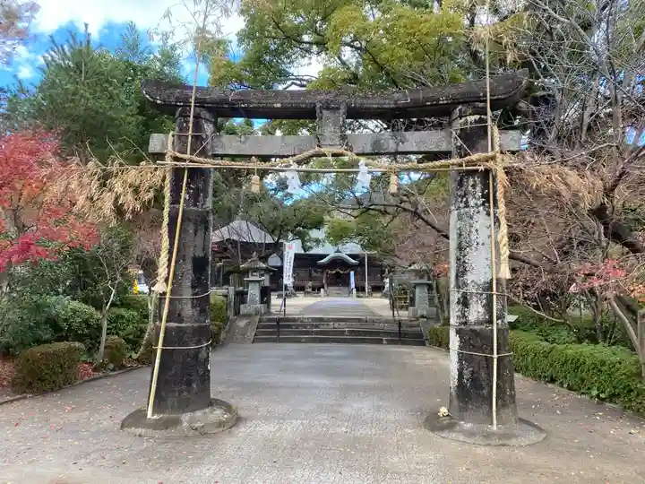 與止日女神社の鳥居