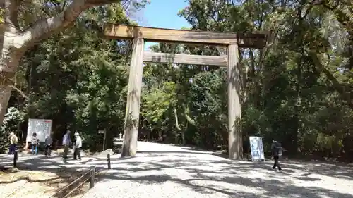 熱田神宮の鳥居