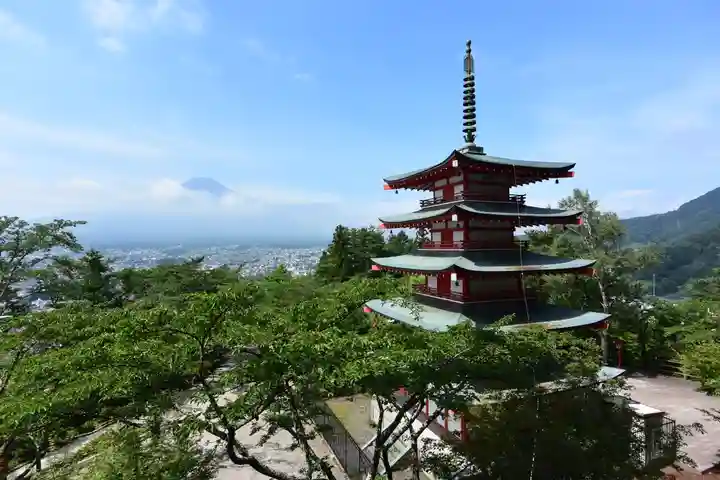 新倉富士浅間神社(山梨県)
